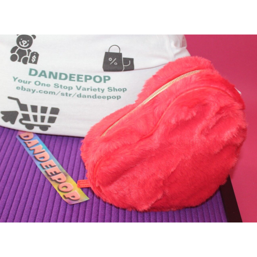 Bath & Body Works Red Fuzzy Heart Shaped Crossbody Handbag 2024 Valentine Viacom